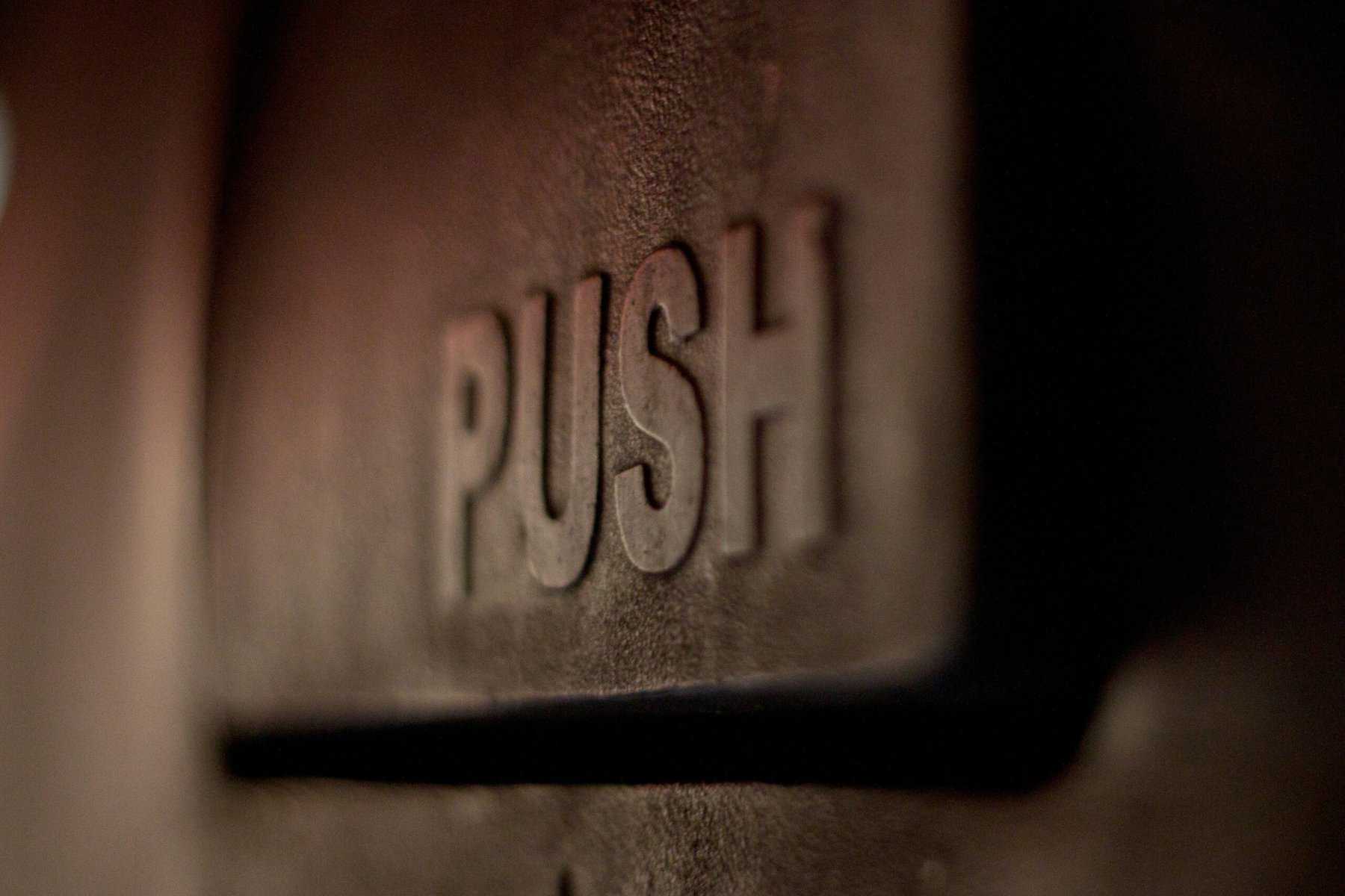 A metal button says PUSH.